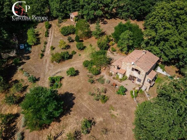 Rustico in vendita a Montieri, Toscana