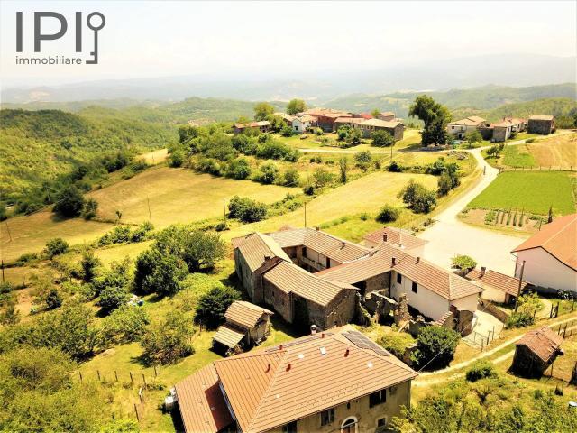 Rustico in vendita a Dego, Liguria