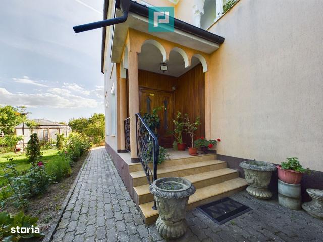 Casă vânzări în Chisineu-cris, Arad