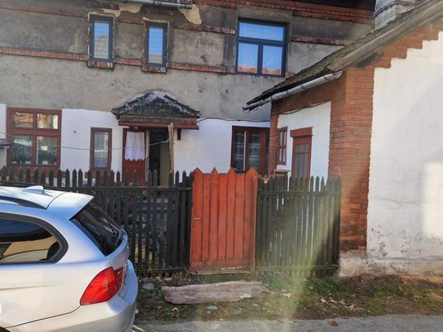 Casă vânzări în Petrosani, Hunedoara