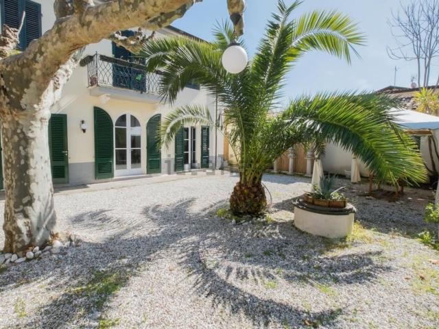 Casa in affitto a Vittoria Apuana, Forte Dei Marmi