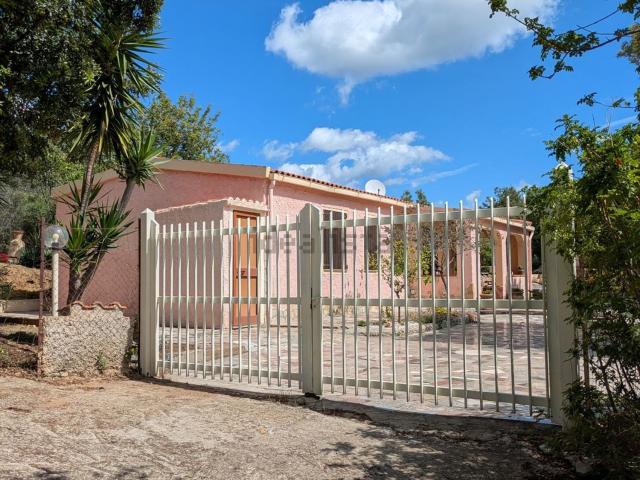 Casa in affitto a Sinnai, Sardigna/Sardegna
