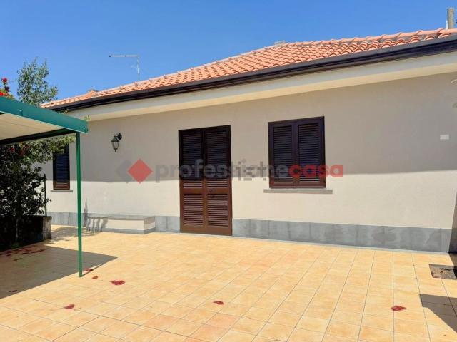 Casa in affitto a Aci Bonaccorsi, Sicilia