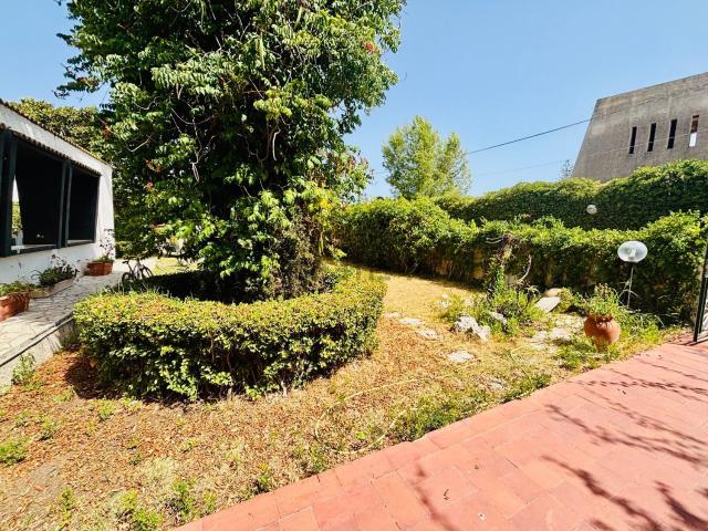 Casa in affitto a Fontane Bianche, Siracusa