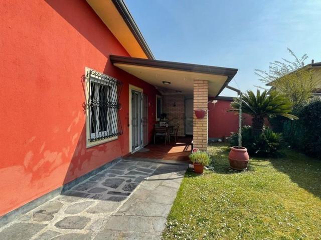 Casa in affitto a Cinque Vie, Marina Di Massa