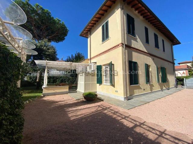Casa in affitto a Roma Imperiale, Forte Dei Marmi