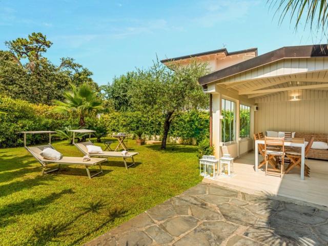 Casa in affitto a Vittoria Apuana, Forte Dei Marmi