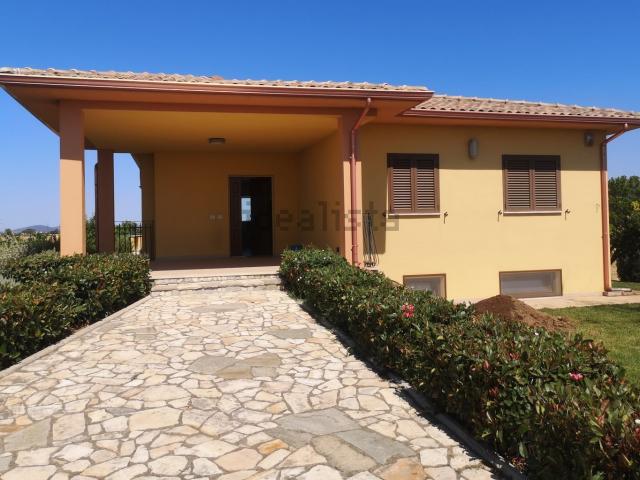 Casa in affitto a Montalto Di Castro, Lazio