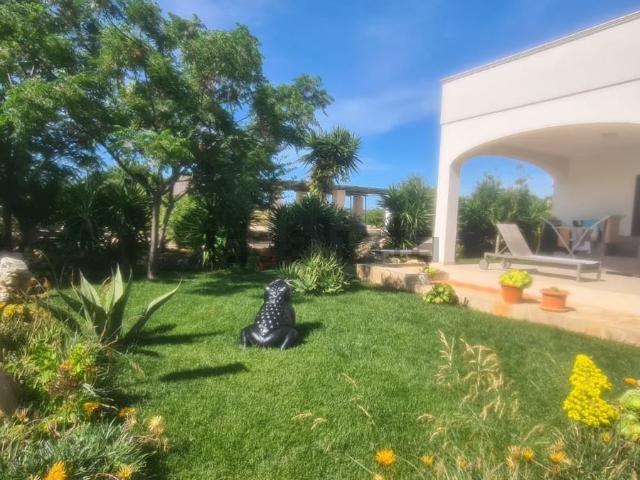 Casa in affitto a Carovigno, Brindisi