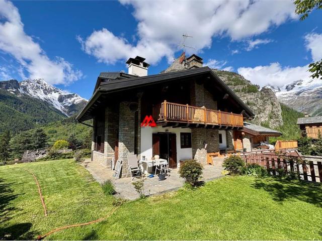 Casa in affitto a Larzey, Courmayeur