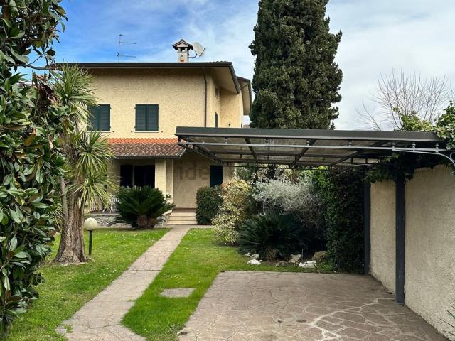 Casa in affitto a Montignoso, Toscana