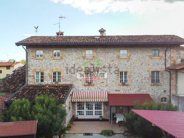 Casa in affitto a Arba, Friuli-Venezia Giulia