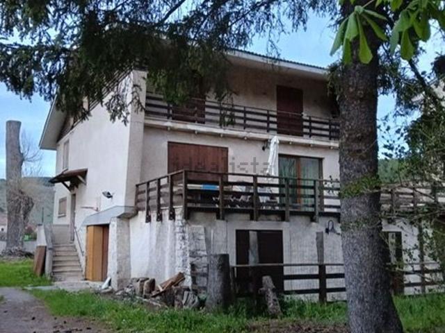 Casa in affitto a Rocca Di Mezzo, Abruzzo