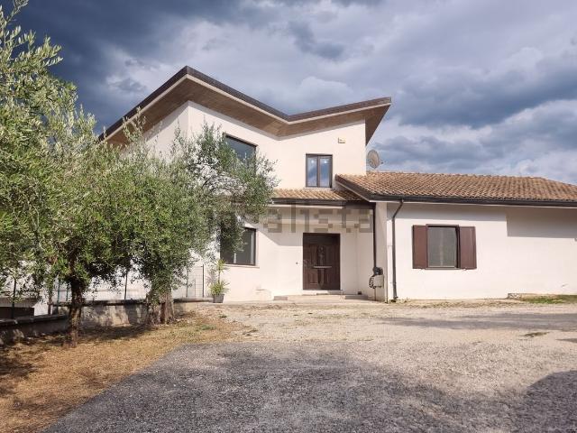 Casa in affitto a Fontechiari, Lazio