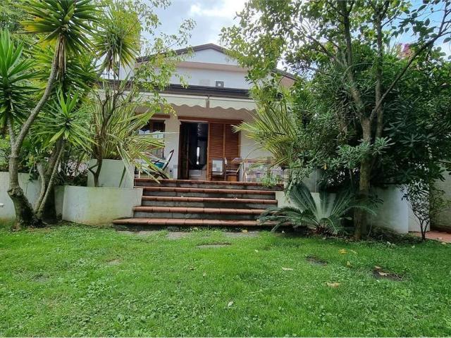 Casa in affitto a Vittoria Apuana, Forte Dei Marmi