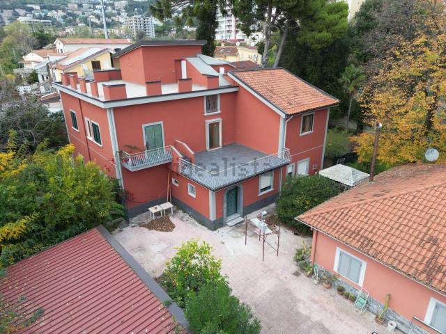 Casa in affitto a Salerno, Campania