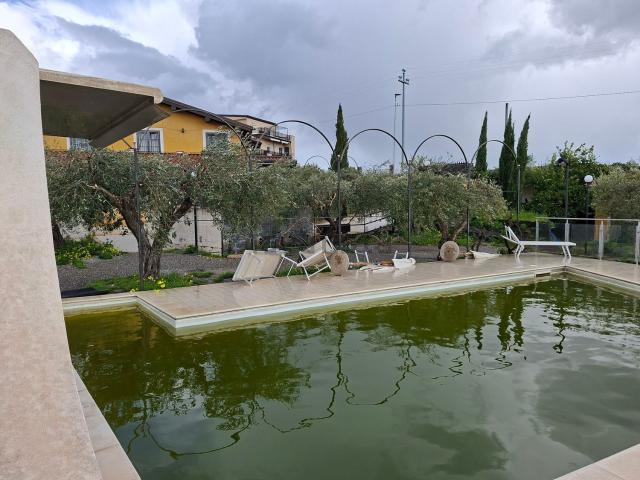 Casa in affitto a San Pietro Clarenza, Sicilia