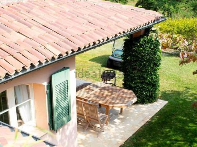 Casa in affitto a Bogogno, Novara