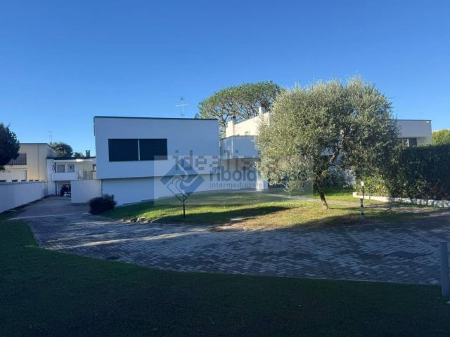 Casa in affitto a Giussano, Monza e della Brianza