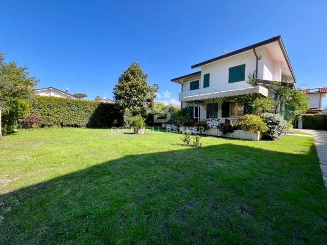 Casa in affitto a Roma Imperiale, Forte Dei Marmi