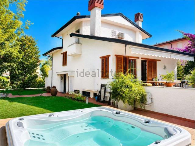Casa in affitto a Vittoria Apuana, Forte Dei Marmi