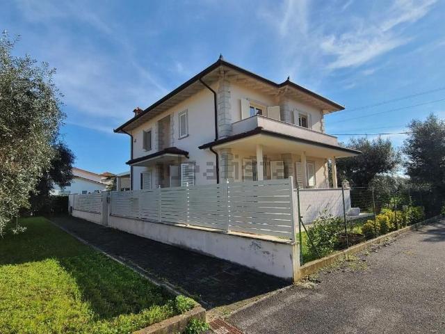 Casa in affitto a Frasso, Seravezza
