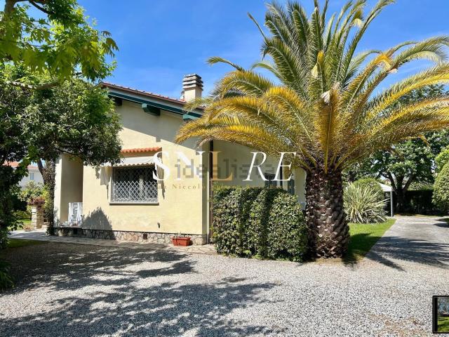 Casa in affitto a Roma Imperiale, Forte Dei Marmi