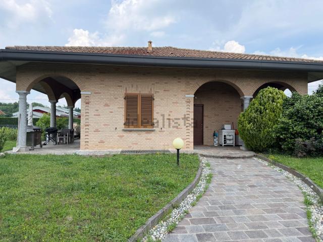 Casa in affitto a Cirimido, Lombardia