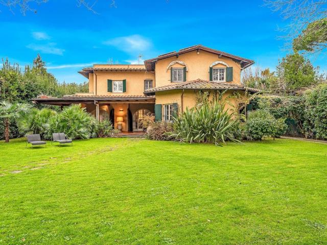 Casa in affitto a Roma Imperiale, Forte Dei Marmi