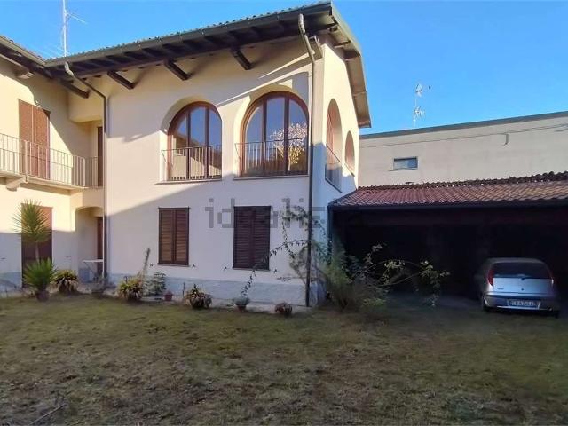 Casa in affitto a Castegnate, Castellanza