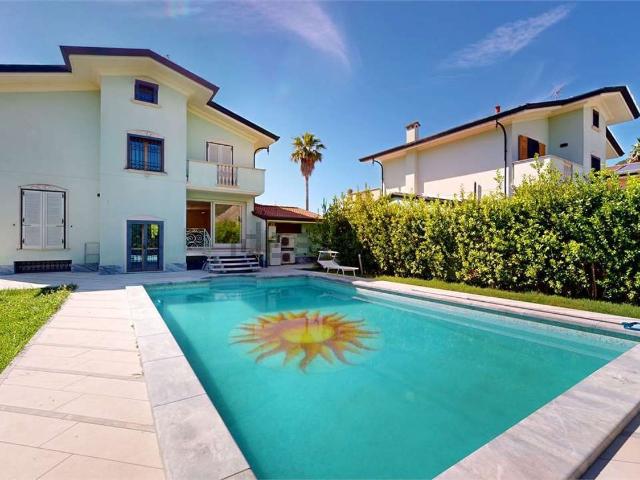 Casa in affitto a Montignoso, Toscana
