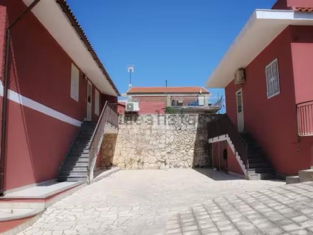 Casa in affitto a Villaggio Santa Lucia, Siracusa