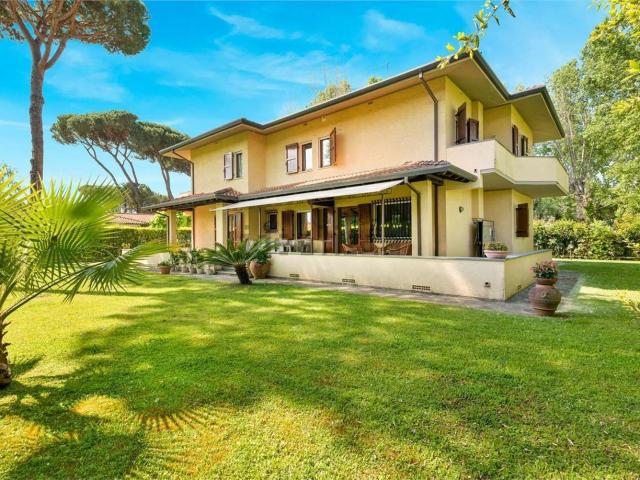 Casa in affitto a Vittoria Apuana, Forte Dei Marmi