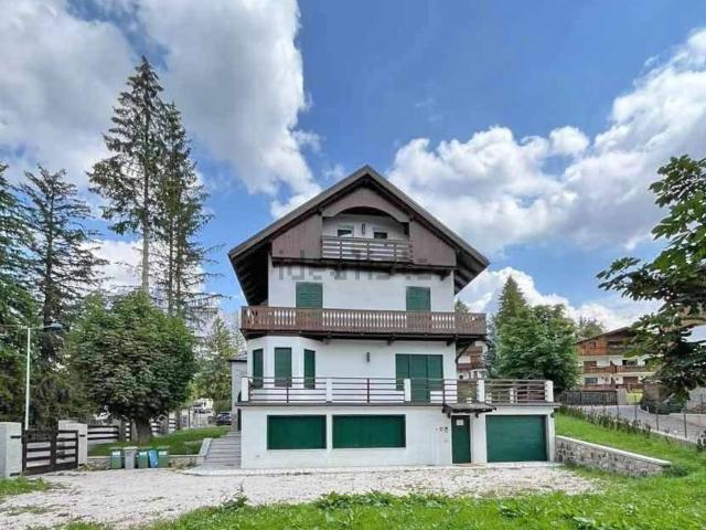Casa in affitto a Crignes, Cortina D'ampezzo