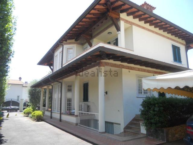 Casa in affitto a Vittoria Apuana, Forte Dei Marmi