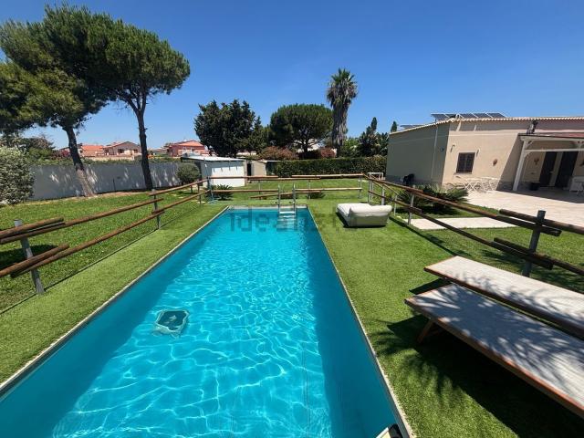 Casa in affitto a Villaggio Elios, Siracusa