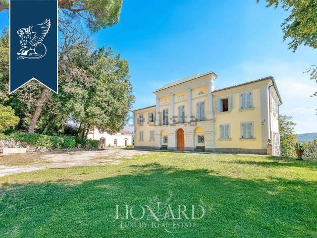 Casa in vendita a Piazza Tevere, Rieti