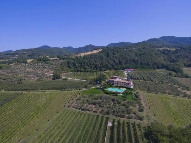 Casa in vendita a Vicchio, Toscana