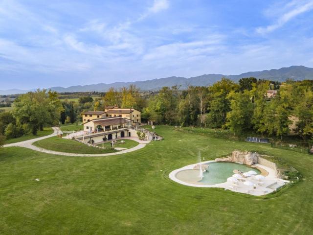 Casa in vendita a Vicchio, Toscana