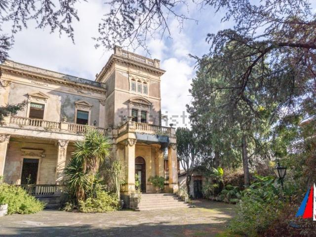 Casa in vendita a San Giovanni La Punta, Sicilia