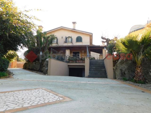 Casa in vendita a Calabria, Reggio Calabria