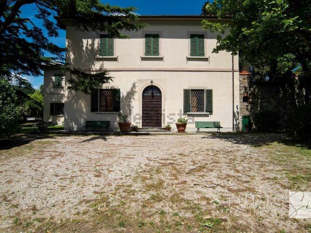 Casa in vendita a Montemurlo, Toscana