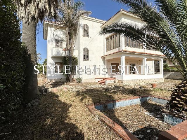 Casa in vendita a Villaggio Elios, Siracusa