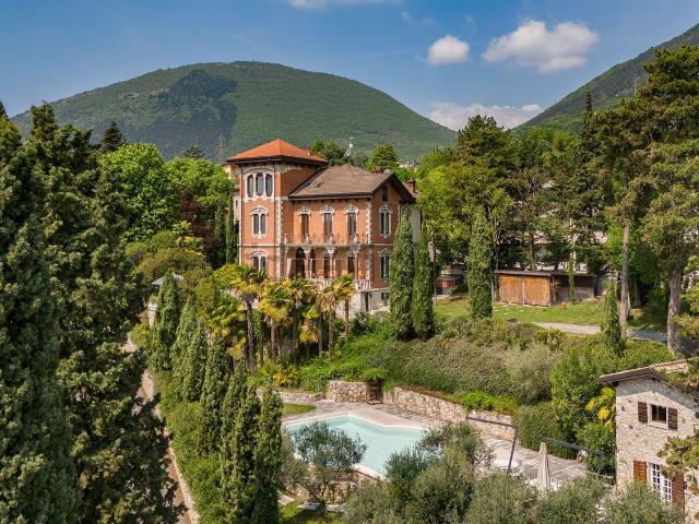 Casa in vendita a Rubiana, Caprino Veronese