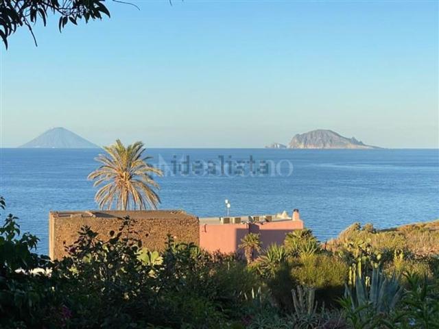 Casa in vendita a Malfa, Sicilia