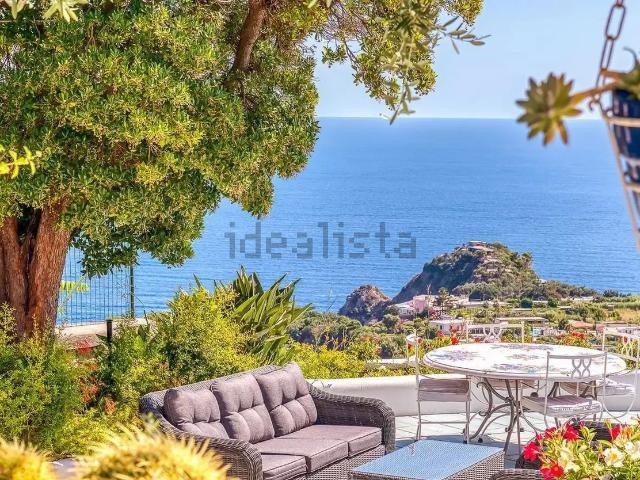 Casa in vendita a Forio, Campania