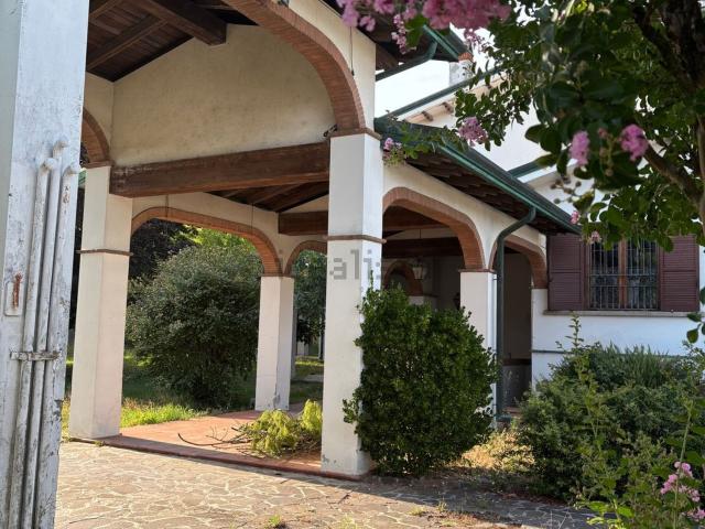 Casa in vendita a Quistello, Lombardia