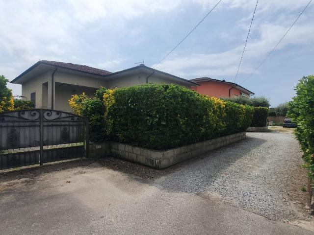 Casa in vendita a Tonfano, Toscana