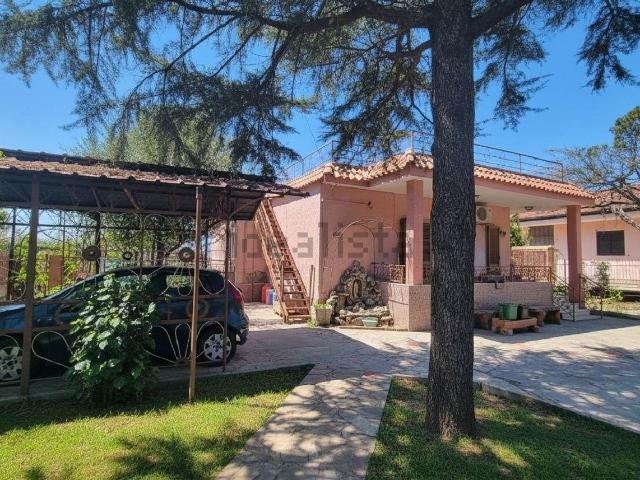 Casa in vendita a Sinuessa, Mondragone