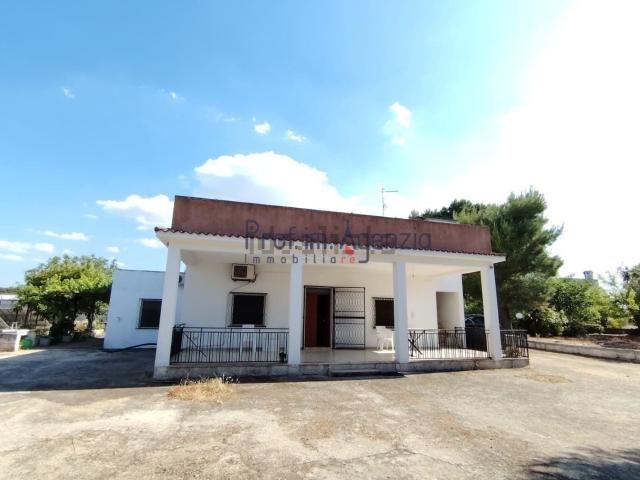 Casa in vendita a Contrada Spierti, Puglia